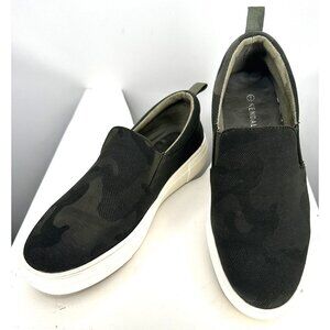 KENDALL + KYLIE Womens Shoes Platform Fashion Sneakers Green Camouflage Size 7